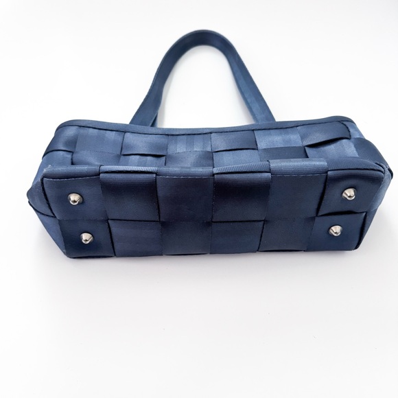 Harvey’s Blue Seatbelt Checkerboard Weave Shoulder Bag - Picture 4 of 6